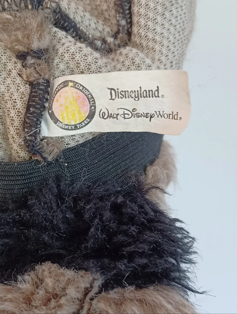 DISNEY THEME PARK DAVY CROCKETT RACCOON HAT FAUX FUR TAIL YOUTH: LG/XLG *FLAW*